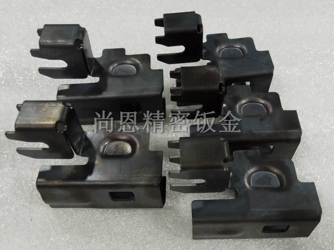 冷板，鍍鋅板，下料，折彎，噴粉，烤漆鈑金件